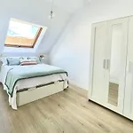 Apartamento Piso En Calle Peatonal.