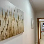 Apartamento Piso En Calle Peatonal. Boiro